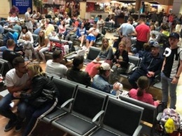 Украинские туристы застряли в аэропорту Анталии: названа причина