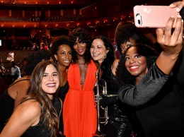 Наоми Кэмпбелл, Сиара, Джанет Джексон и другие на церемонии вручения премий Black Girls Rock 2018