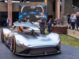 Mercedes-Benz показал гоночное авто будущего