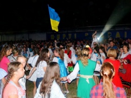 Новый рекорд Украины: массовое исполнение танца хоро
