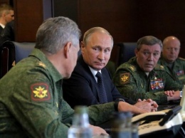РФ проведет самые масштабные за последние десятилетия военные учения "Восток-2018"