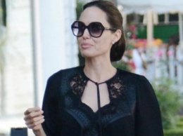 Хочет забрать детей у Брэда Питта: Анджелина Джоли наняла нового адвоката