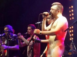 Милонов голым фото осудил участие Шнурова в шоу «Голос»
