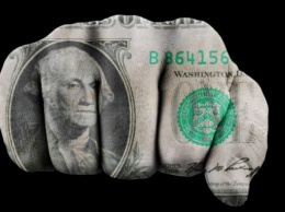 Курс валют на 30 августа: доллар неукротимый