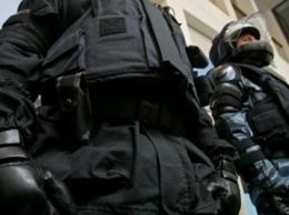 На Борщаговке полиция штурмовала квартиру с малолетними заложниками