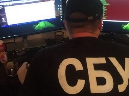 СБУ задержала группу хакеров, грабивших банкоматы и крипто-биржи