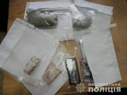 В Николаеве полиция задержала наркоторговца, который торговле коноплей у себя дома
