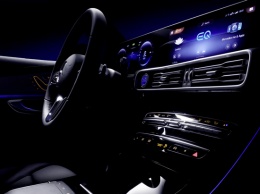 Mercedes-Benz показал первое фото салона нового электрокара EQC