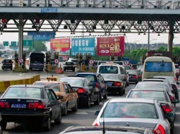 Китай за год построил более 8 тыс. километров платных дорог