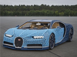 Bugatti Chiron построили из кубиков LEGO