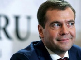 Кокса нет, но вы держитесь: Медведева жестко высмеяли после скандала с наркотиками и «Единой Россией»