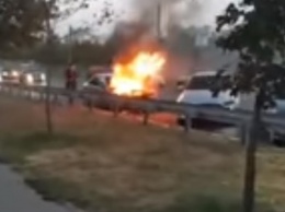 В Харькове на ходу загорелась машина