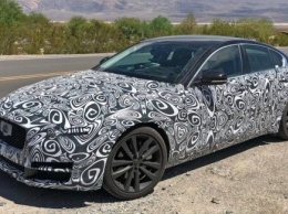 Обновленный Jaguar XE впервые замечен на тестах