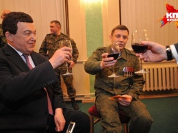 Захарченко пришел в "Сепар" помянуть Кобзона - РосСМИ