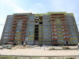 Под Днепром строят многоэтажный дом и большой спортивный комплекс