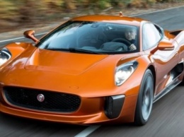 Jaguar строит среднемоторный суперкар