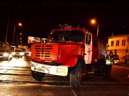 Направляясь тушить СТО на Дальницкой, пожарные попали в ДТП: три человека пострадали