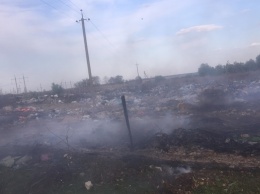 Вокруг Киева массово горят мусорные свалки и трава
