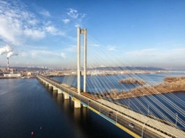 Мост на Троещину за четверть миллиарда отремонтирует фирма бизнесмена из "Альткома"