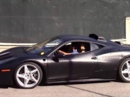 В Сети появились фотографии прототипа нового гибридного Ferrari