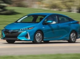 Toyota отзывает более миллиона авто, в том числе Prius