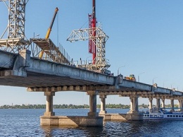 Может ли Центральный мост Днепра повторить судьбу упавшего моста в Генуе?