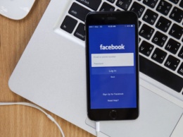 Пользователи массово удаляют Facebook: в чем причина