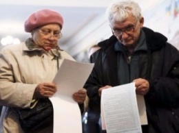 Пенсионерам могут запретить голосовать, мнения украинцев разделились: Зачем они нам нужны