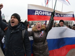 "Путин/Россия, введи войска". Москва готовит аннексию Донбасса. ФСБ открыто захватывают власть в Донецке", - блогер