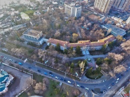 Владелец помещений одесского санатория «Молдова» хочет получить в аренду 5 гектар земли под санаторием. Фото