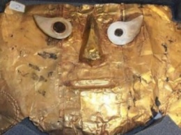 Германия, после 20-и лет волокиты, вернула Перу бесценную золотую маску (фото)
