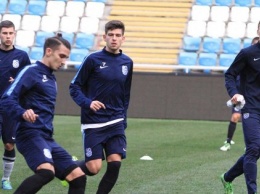 Черноморец пригласил 14-летнего воспитанника на тренировку основы команды