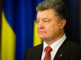 Порошенко заявил, что украинские специалисты перехватили данные российских военных спутников