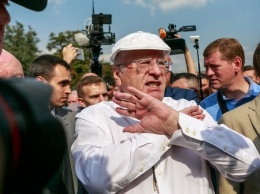 Избитый Жириновским протестующий оказался украинцем