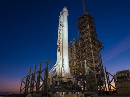 SpaceX запустила ракету с телекоммуникационным спутником