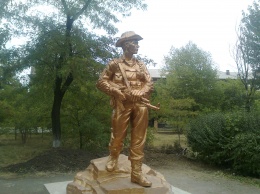 В Алчевске появился очередной милитари-памятник