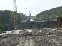 На Полтавщине строят мост через Псел (фото)