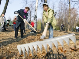 Киевлянам предлагают бесплатно поработать