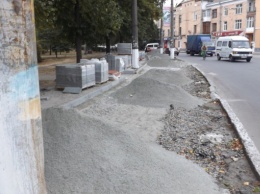 В Софиевской Борщаговке директора одной из фирм подозревают в присвоении 80 тыс. гривен на ремонте тротуаров