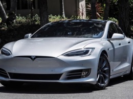 Tesla сократила палитру для своих моделей