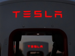 Компанию Tesla за неделю покинули три топ-менеджера