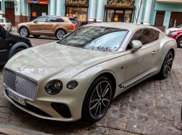 В Украине засняли новейший Bentley Continental GT 2018