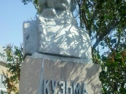 В Запорожской области отыскали памятник махновцу, установленный... во времена СССР