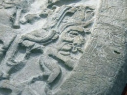 Археологи обнаружили в Гватемале алтарь майя