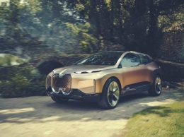 BMW показала концепт беспилотного авто iNEXT