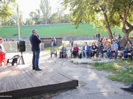 Николаевская молодежь подискутировала с Сенкевичем на «Пикнике прокрастинаторов»
