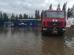 Без света и по колена в воде: в ГСЧС рассказали про результаты непогоды в Бердянске