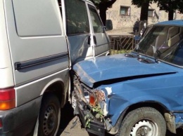 Пьяный водитель разбил 9 машин в Черновцах