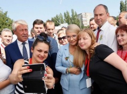 Юлия Тимошенко пиарится на успехе группы Kazka