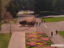 В Николаеве на Соборной площади бурят грунт: началась подготовка к реконструкции